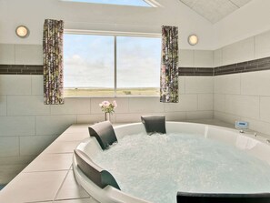 House | Spa treatment
