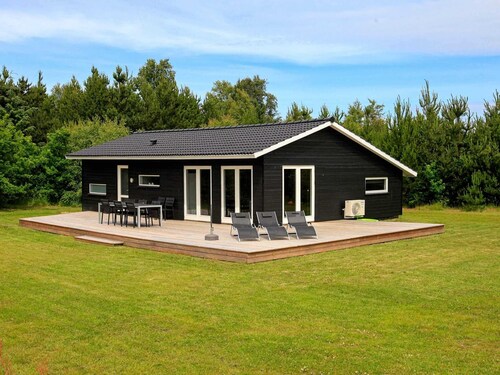 6 Person Holiday Home in Strandby-by Traum