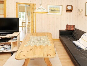 DVD player - Cozy Cottage in Hemmet With Sauna (Hemmet)