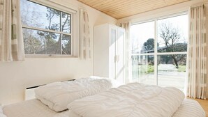 3 Schlafzimmer, Babybetten