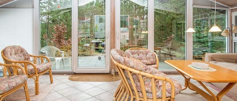 House | Dining