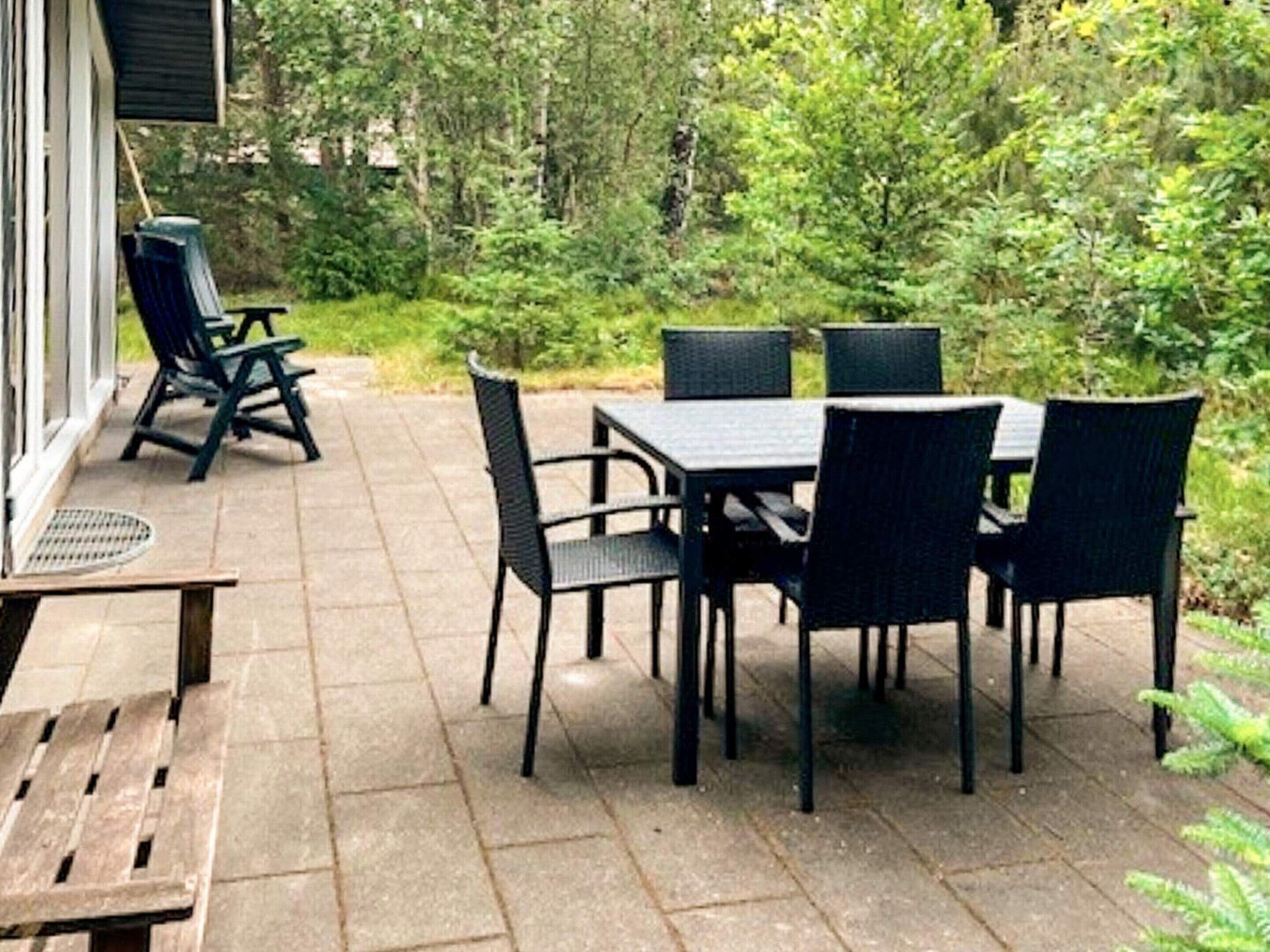 House | Outdoor dining