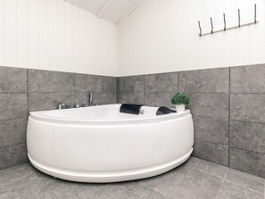 House | Spa treatment