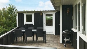 Unclassified image, 2 of 20, button - Cheerful Holiday Home in Glesborg With Sea View (Glesborg)