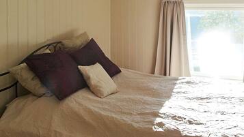 4 bedrooms, individually furnished