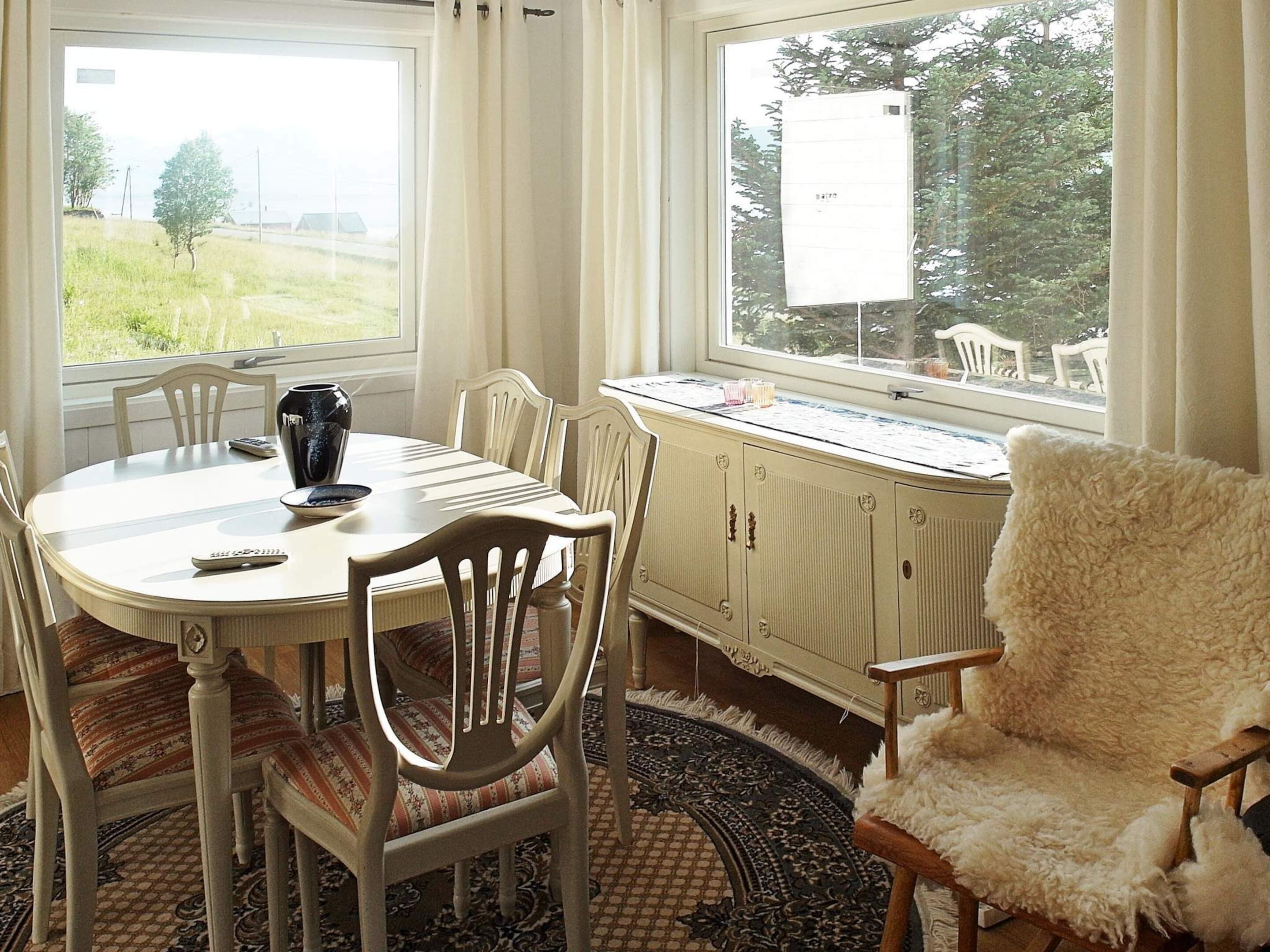 House | Dining