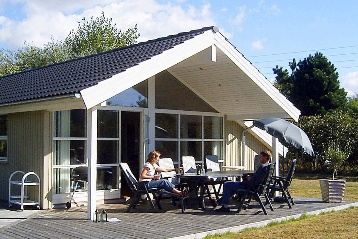 House | Outdoor dining