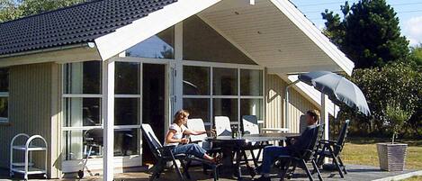 House | Outdoor dining