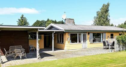 Lavish Holiday Home in Nakskov near Sea
