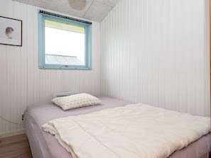 3 bedrooms, individually furnished, cribs/infant beds