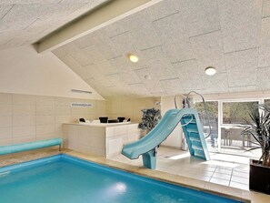 House | Pool