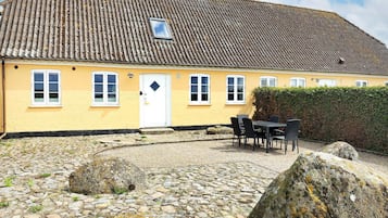 Apartment | Exterior