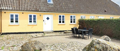 Apartment | Exterior