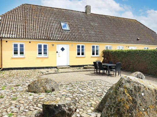 Bohemian Apartment in Faaborg near Sea