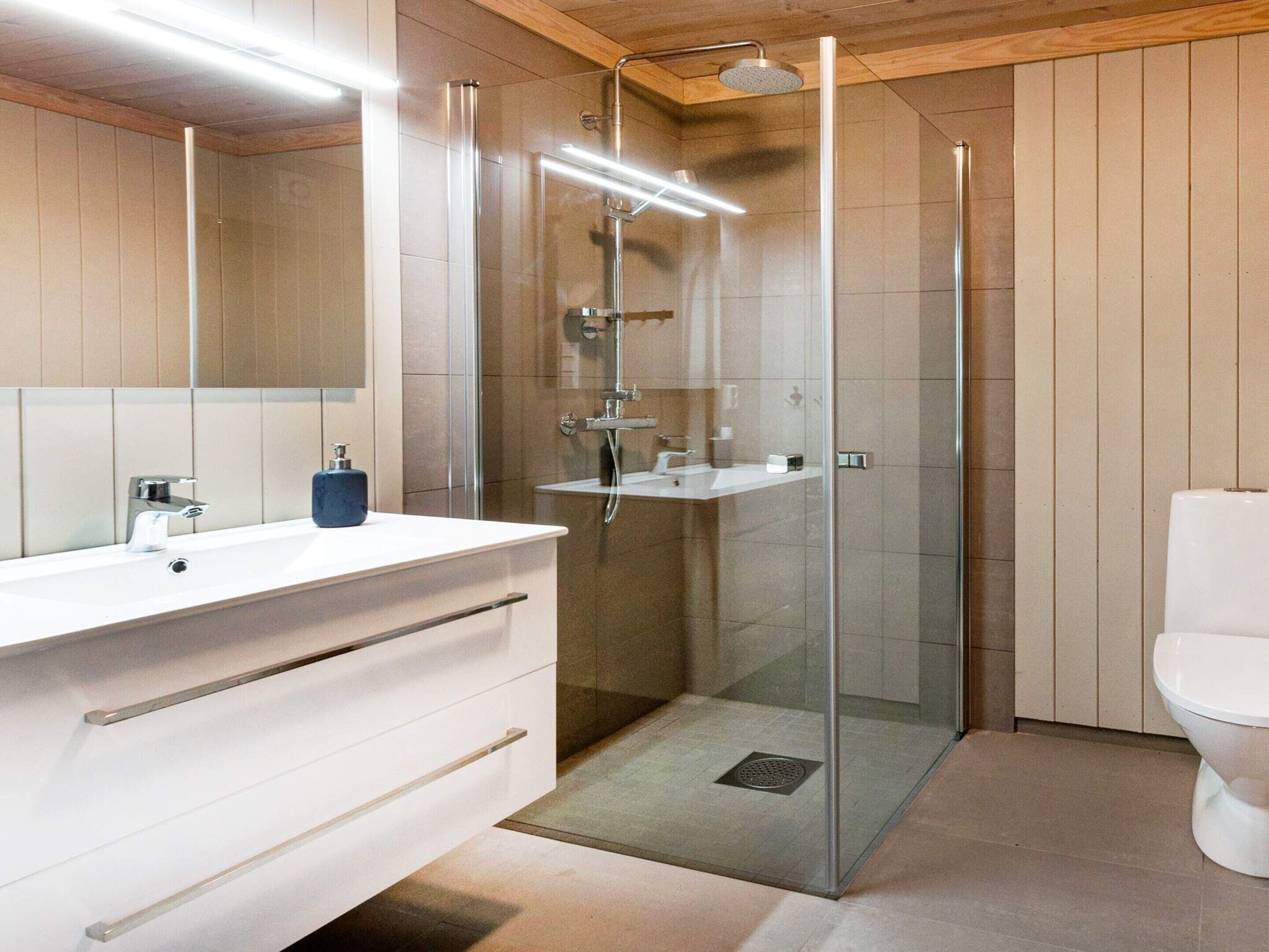 House | Bathroom