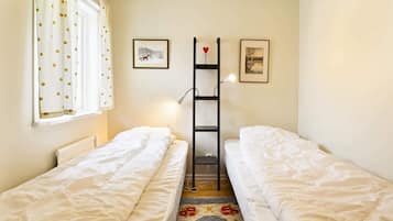 House | 2 bedrooms, individually furnished, bed sheets