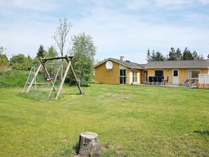House | Children’s area - 4 Star Holiday Home in Jerup (Jerup)