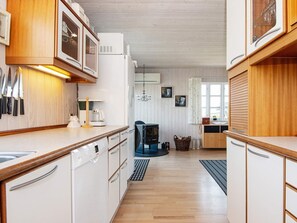 House | Private kitchen | Highchair - Seaside Escape With Views - By Traum Ferienwohnungen (Hejls)