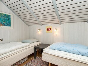 3 bedrooms, individually furnished, cribs/infant beds