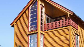 House | Exterior