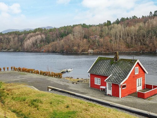 6 Person Holiday Home in Skjold