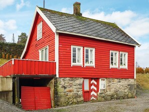 Exterior - 6 Person Holiday Home in Skjold (Vindafjord)