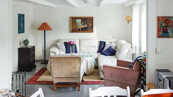 House | Living room