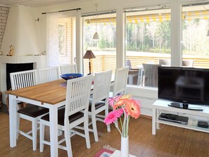House | Living room - 4 Person Holiday Home in Uddevalla (Uddevalla)