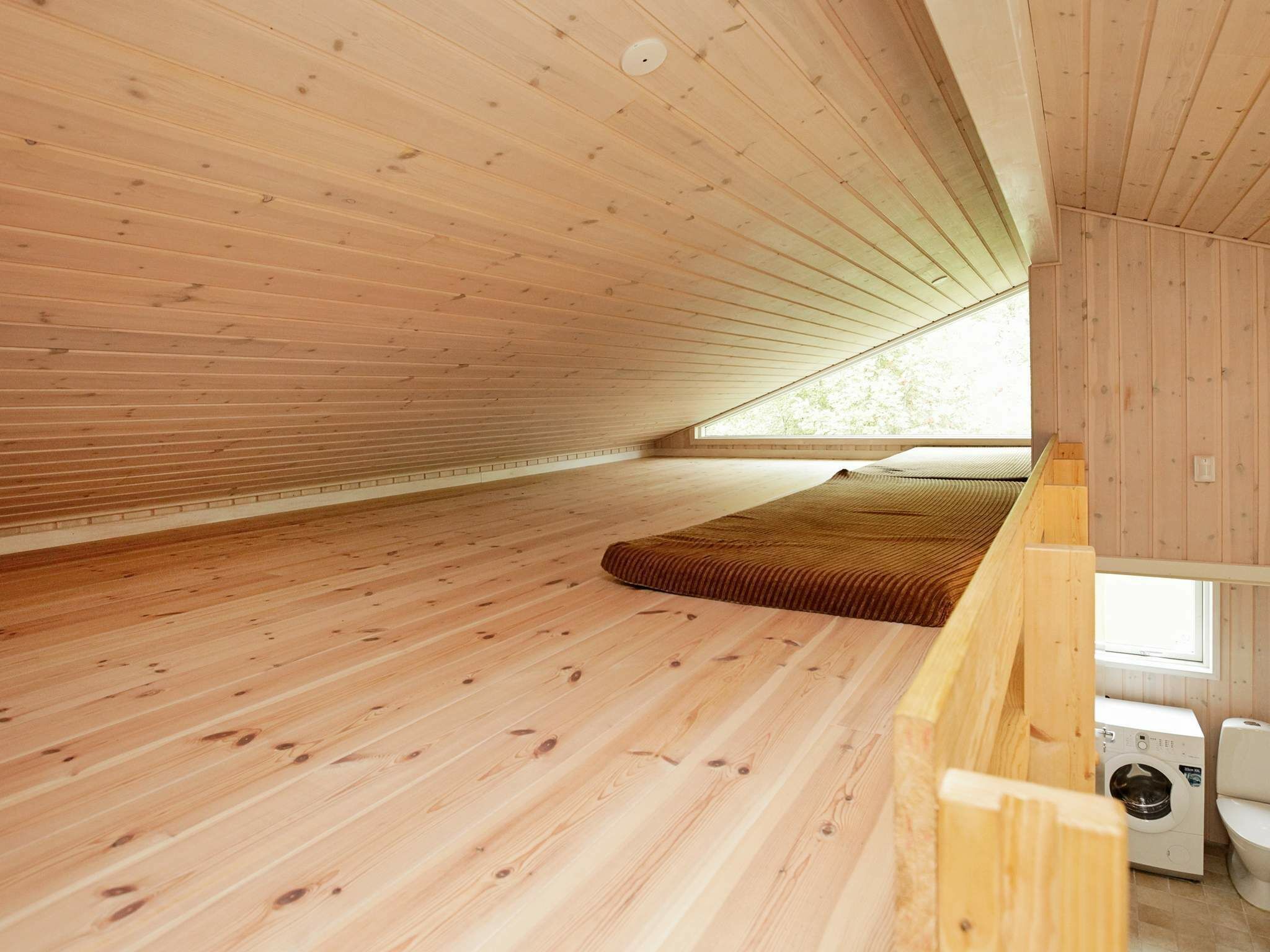3 Schlafzimmer, Babybetten