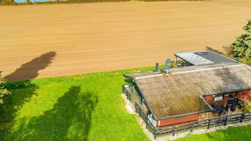 House | Pemandangan air