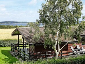 Exterior - Alluring Holiday Home in Syddanmark near Sea (Svendborg)
