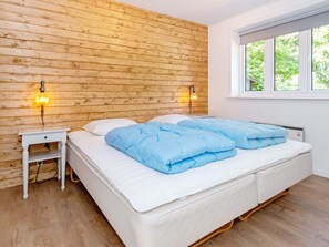 3 Schlafzimmer, Babybetten