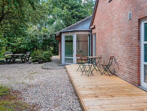 Balcony - Peaceful Holiday Home in Rømø Jutland With Terrace (Henne)