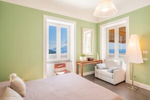 2 slaapkamers, een strijkplank/strijkijzer, gratis wifi, beddengoed