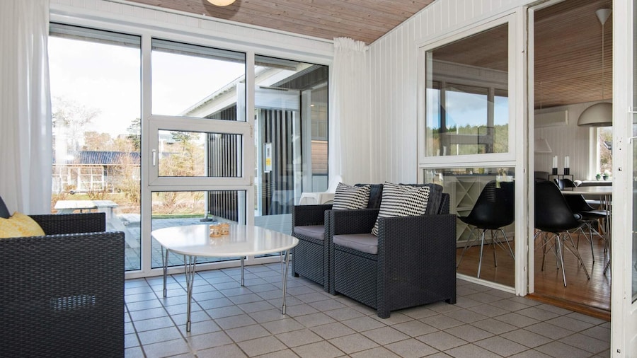 8 Person Holiday Home in Ebeltoft-by Traum