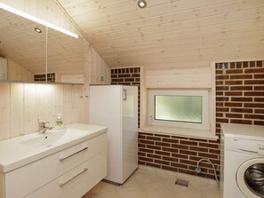 House | Property amenity - Vibrant Holiday Home in BlÃ¥vand near Sea (Blavand)