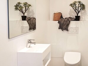 Bathroom - 6 Person Holiday Home in Ringkobing-by Traum (Ringkobing)