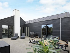 Balcony - Captivating Holiday Home in Blåvand With Sauna (Blavand)