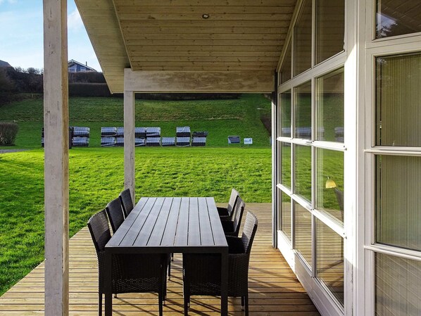 House | Outdoor dining - 8 Person Holiday Home in Lemvig (Lemvig)