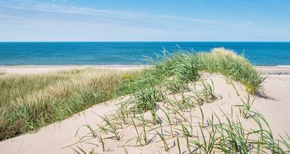 Vintage Holiday Home in HarboĂžre with Hot Tub