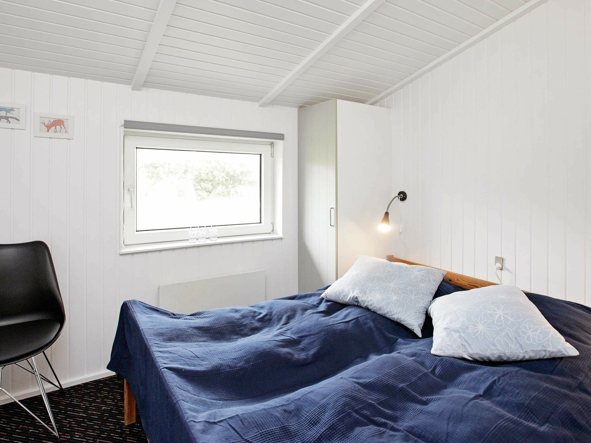 4 bedrooms, cots/infant beds