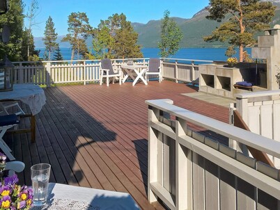 8 Person Holiday Home in Eidsvag-by Traum