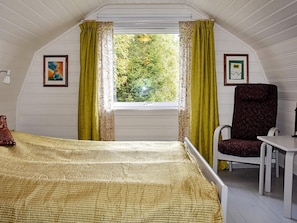 House | 5 bedrooms, individually furnished