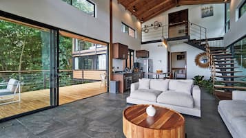 Vila Ebony | Wohnbereich | Flachbildfernseher, Netflix, iPod-Dockingstation, Bücher