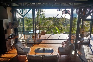 VILLA IVY | Living area