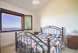 2 chambres, fer et planche à repasser, Wi-Fi, literie fournie