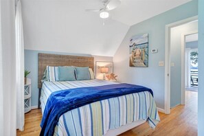 4 bedrooms, travel crib, free WiFi, bed sheets