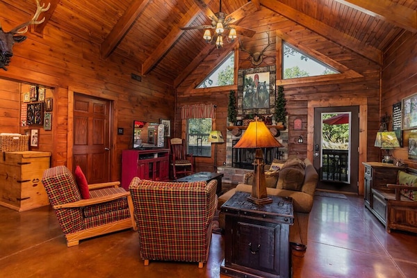 TV, fireplace, DVD player, stereo
