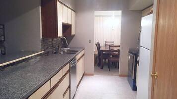 House | Private kitchen | Fridge, microwave, stovetop, dishwasher