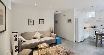 Spacious and modern apartment near UBC
